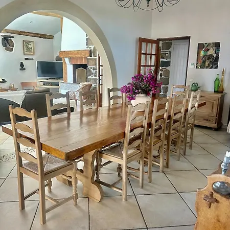 Villa, Domaine De L'ogliastru * Olmeto (Corsica)