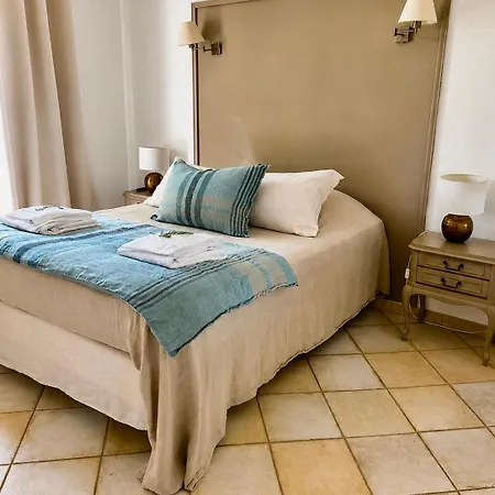 Villa, Domaine De L'ogliastru * Olmeto (Corsica)
